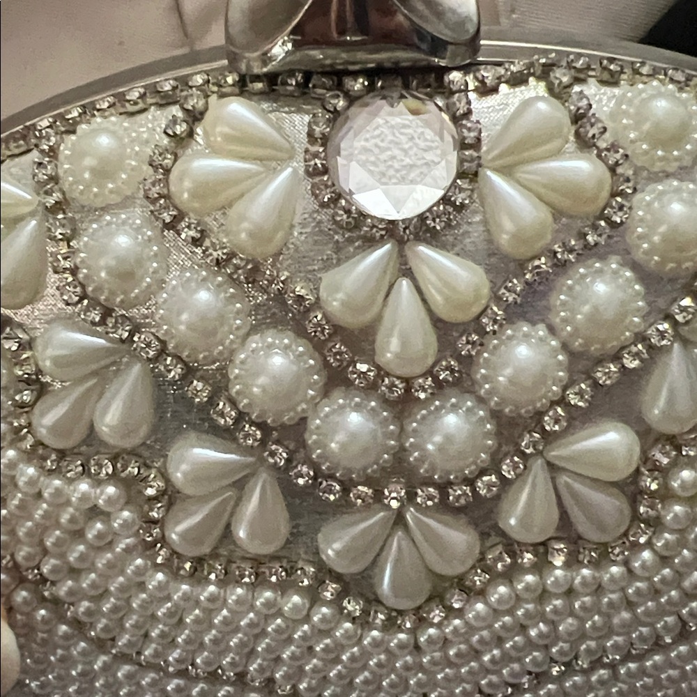 Vintage Ivory Pearl and Crystal Clutch - Picture 8 of 9